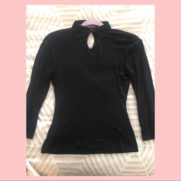 V Neck Choker Top - Picture 3 of 3